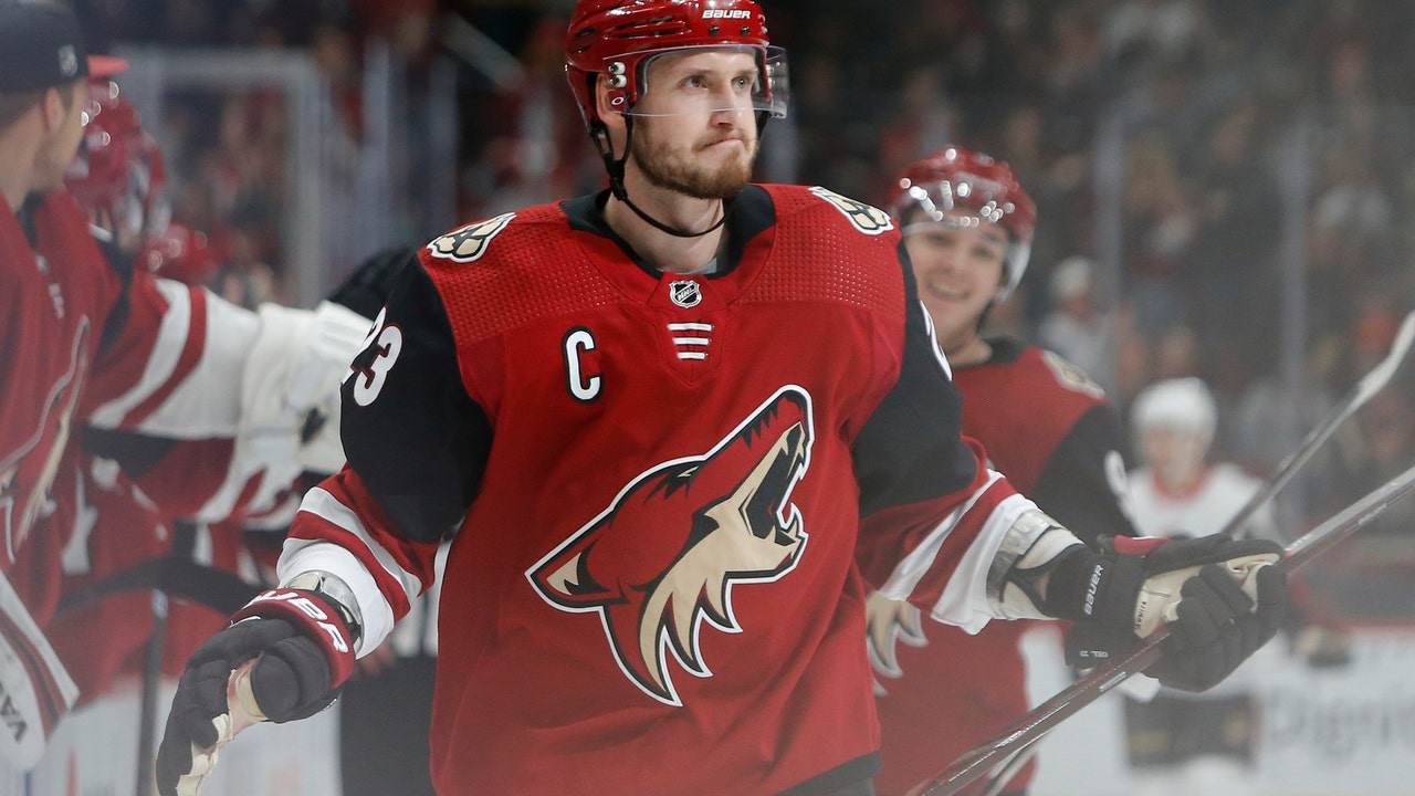 Coyotes surging behind massive scoring flurry